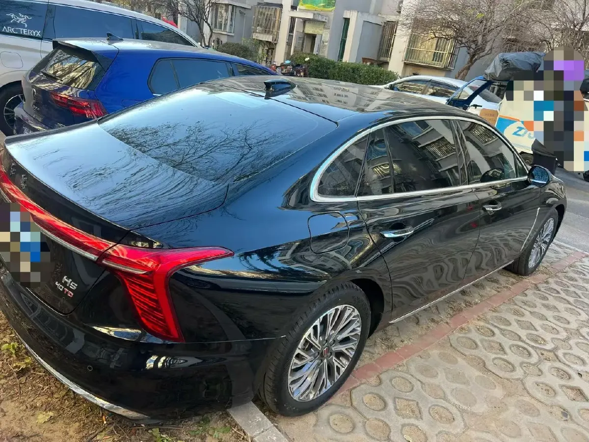 2023 HongQi H5 2.0T 224HP L4 8AT,autocango,china used car exporter,china ev exporter,chinese used car exporter,chinese used ev exporter
