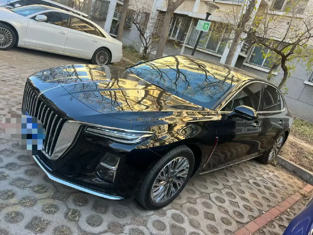 2023 HongQi H5 2.0T 224HP L4 8AT,autocango,china used car exporter,china ev exporter,chinese used car exporter,chinese used ev exporter