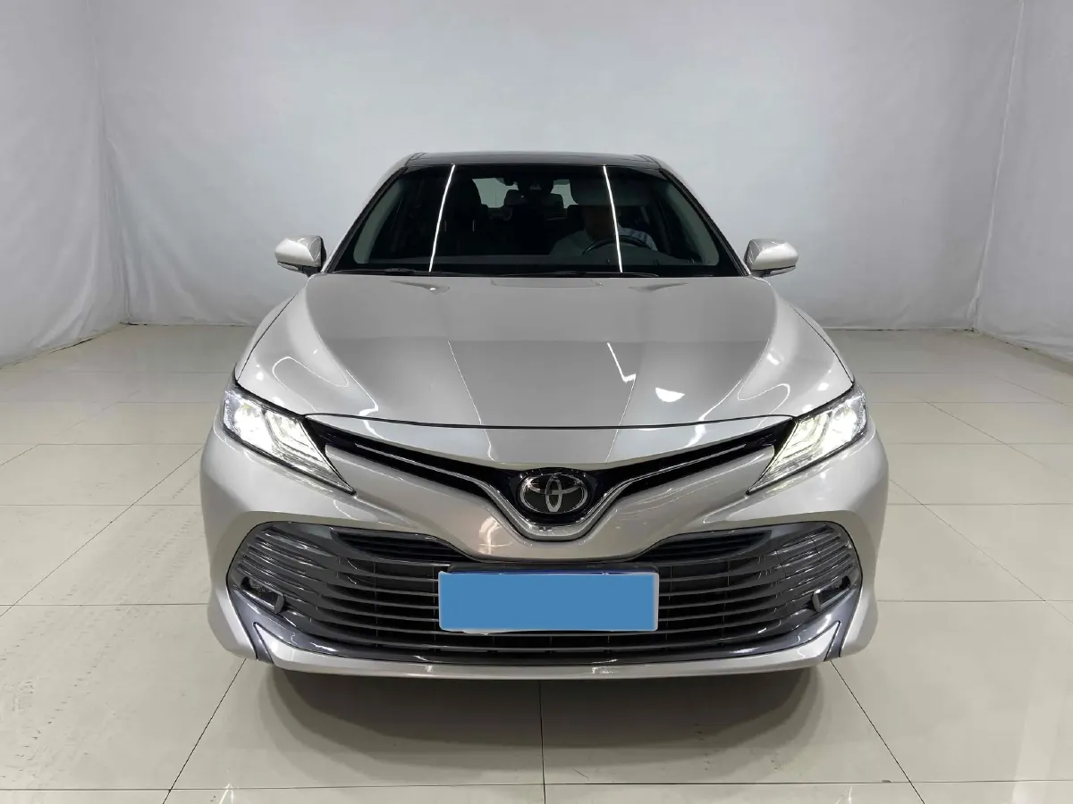 2023 Toyota Camry 2.0L 177HP L4 CVT,autocango,china used car exporter,china ev exporter,chinese used car exporter,chinese used ev exporter