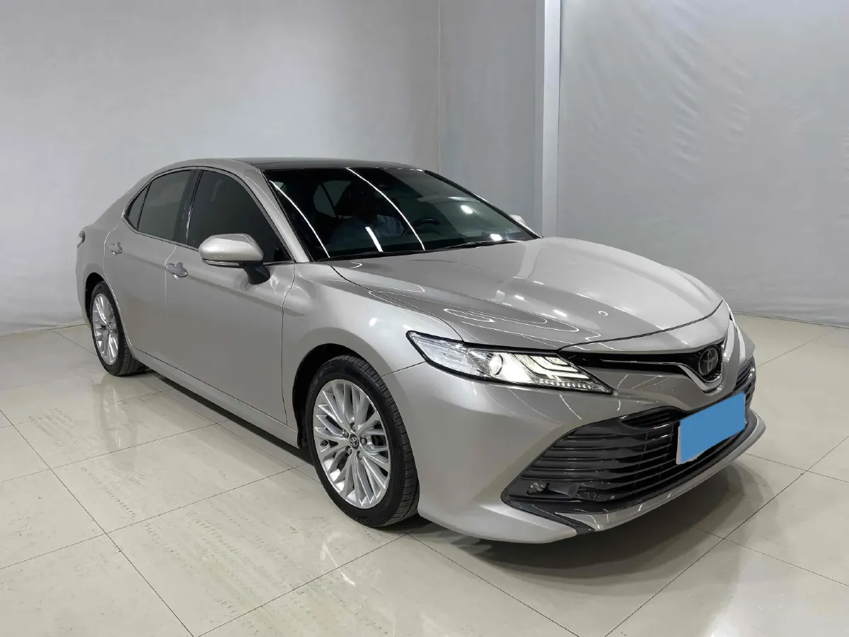2023 Toyota Camry 2.0L 177HP L4 CVT,autocango,china used car exporter,china ev exporter,chinese used car exporter,chinese used ev exporter