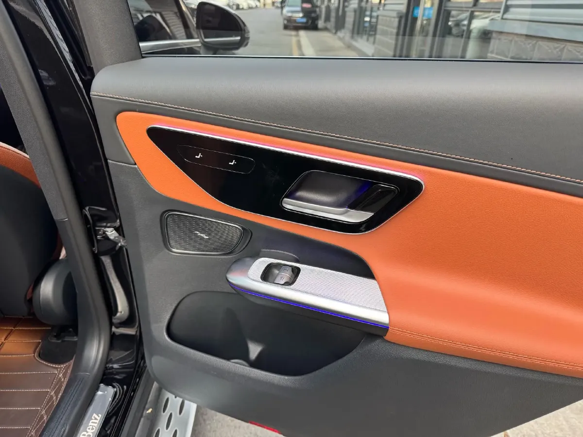 2025 Mercedes-Benz GLC Class 2.0T 258HP L4 9AT,autocango,china used car exporter,china ev exporter,chinese used car exporter,chinese used ev exporter