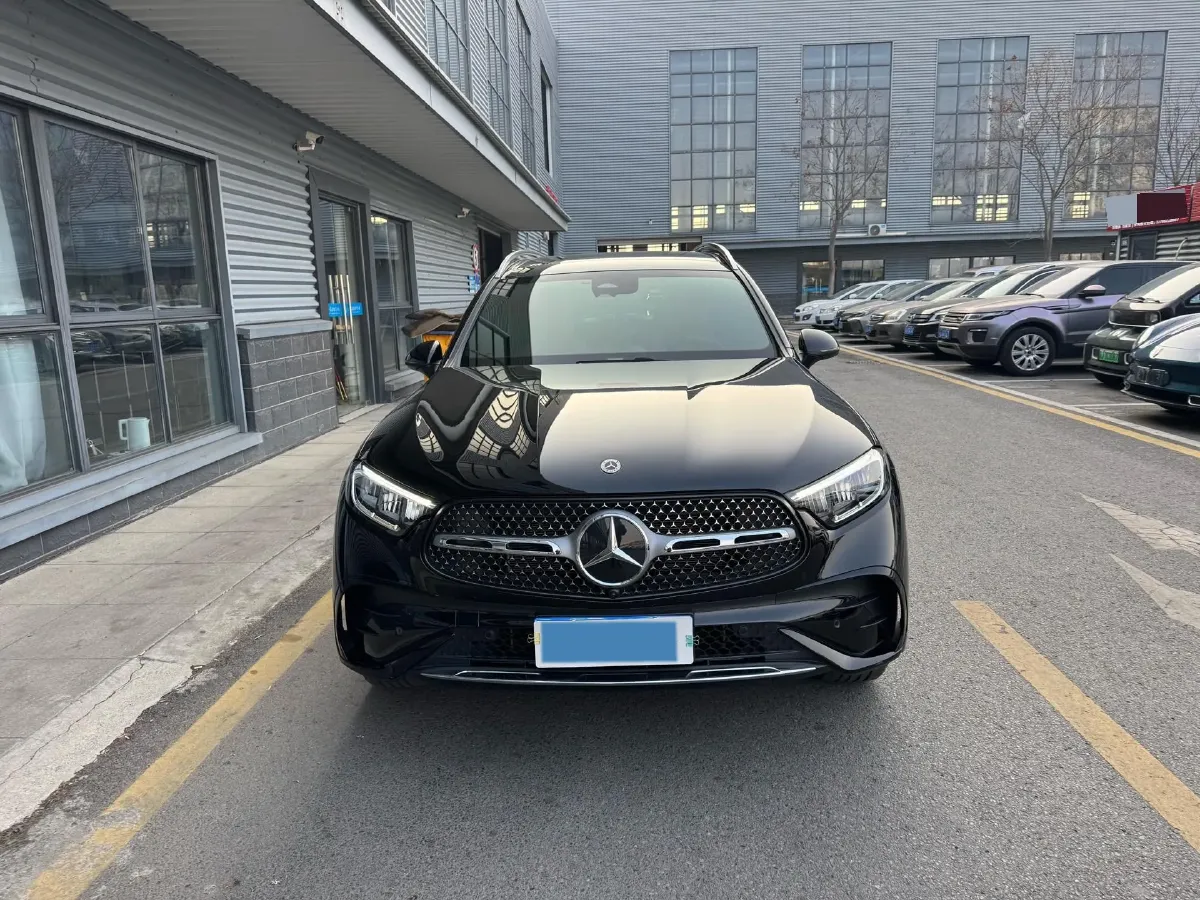 2025 Mercedes-Benz GLC Class 2.0T 258HP L4 9AT,autocango,china used car exporter,china ev exporter,chinese used car exporter,chinese used ev exporter