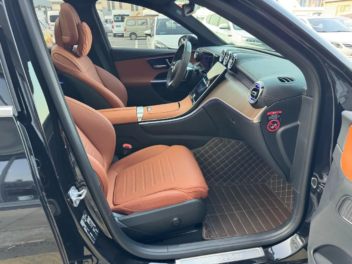 2025 Mercedes-Benz GLC Class 2.0T 258HP L4 9AT,autocango,china used car exporter,china ev exporter,chinese used car exporter,chinese used ev exporter