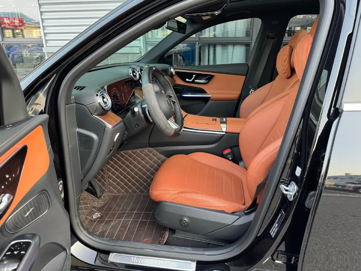 2025 Mercedes-Benz GLC Class 2.0T 258HP L4 9AT,autocango,china used car exporter,china ev exporter,chinese used car exporter,chinese used ev exporter