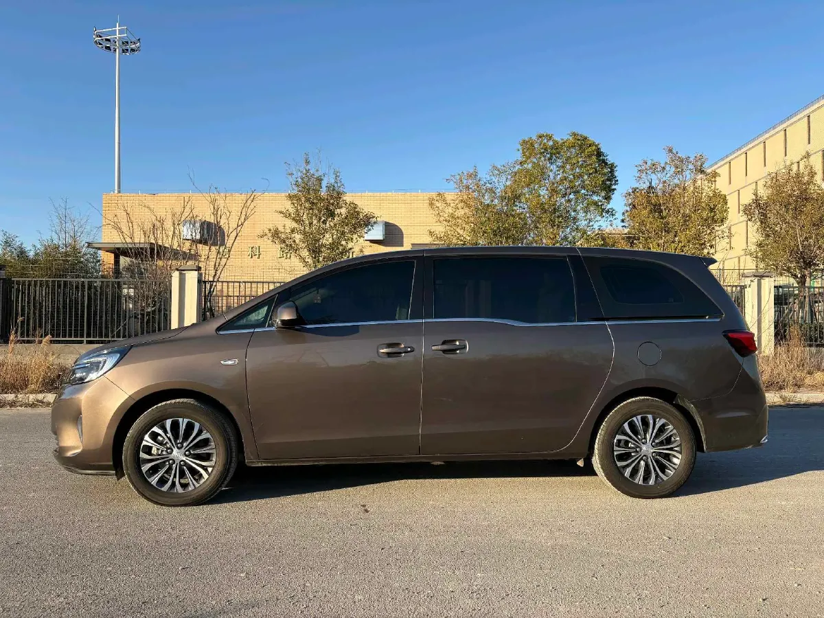 2022 Buick GL8 2.0T 237HP L4 9AT,autocango,china used car exporter,china ev exporter,chinese used car exporter,chinese used ev exporter