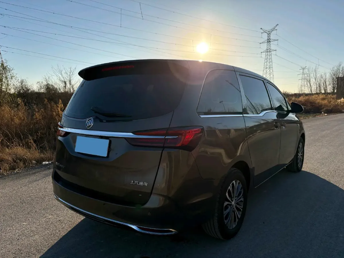 2022 Buick GL8 2.0T 237HP L4 9AT,autocango,china used car exporter,china ev exporter,chinese used car exporter,chinese used ev exporter