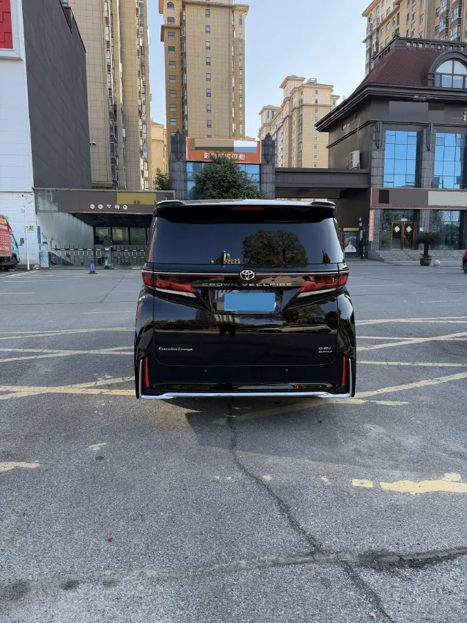 2024 Toyota Vellfire 2.5L 190HP L4 E-CVT Hybrid,autocango,china used car exporter,china ev exporter,chinese used car exporter,chinese used ev exporter