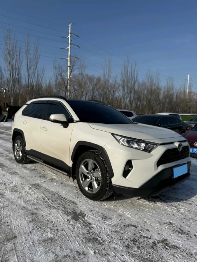 2020 Toyota RAV4 2.0L 171HP L4 CVT,autocango,china used car exporter,china ev exporter,chinese used car exporter,chinese used ev exporter