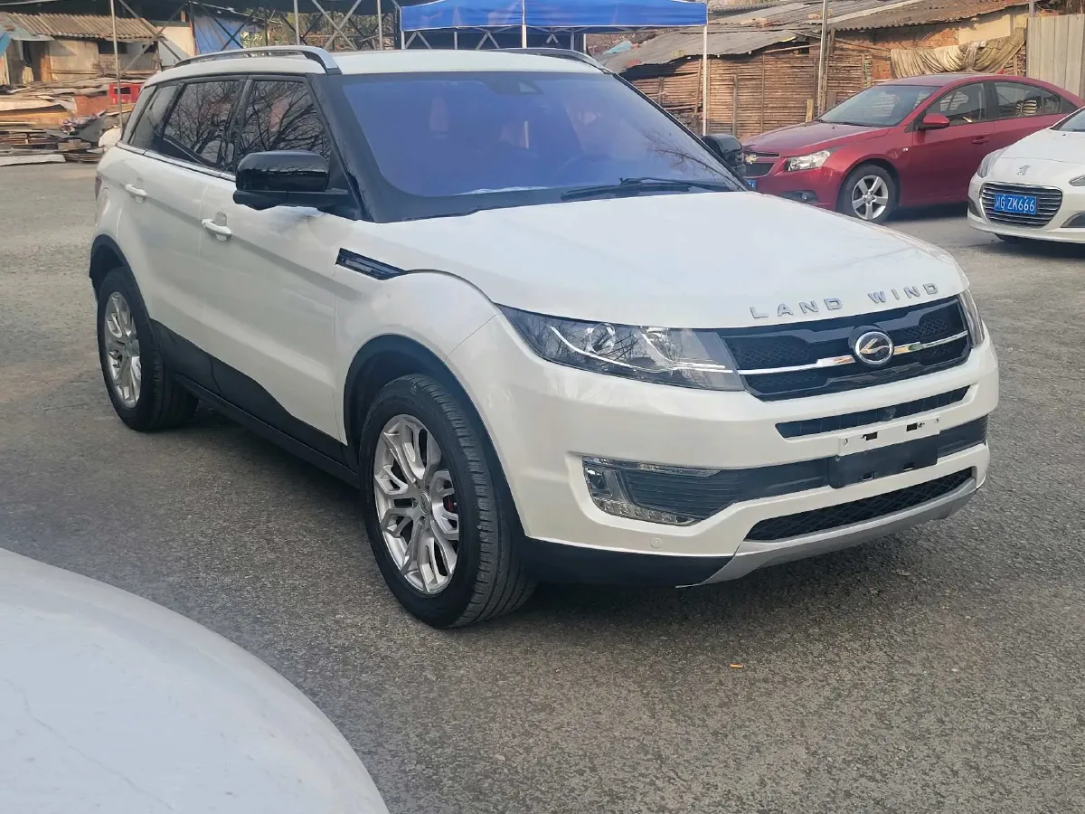 2015 Landwind X7 2.0T 190HP L4 8AT,autocango,china used car exporter,china ev exporter,chinese used car exporter,chinese used ev exporter