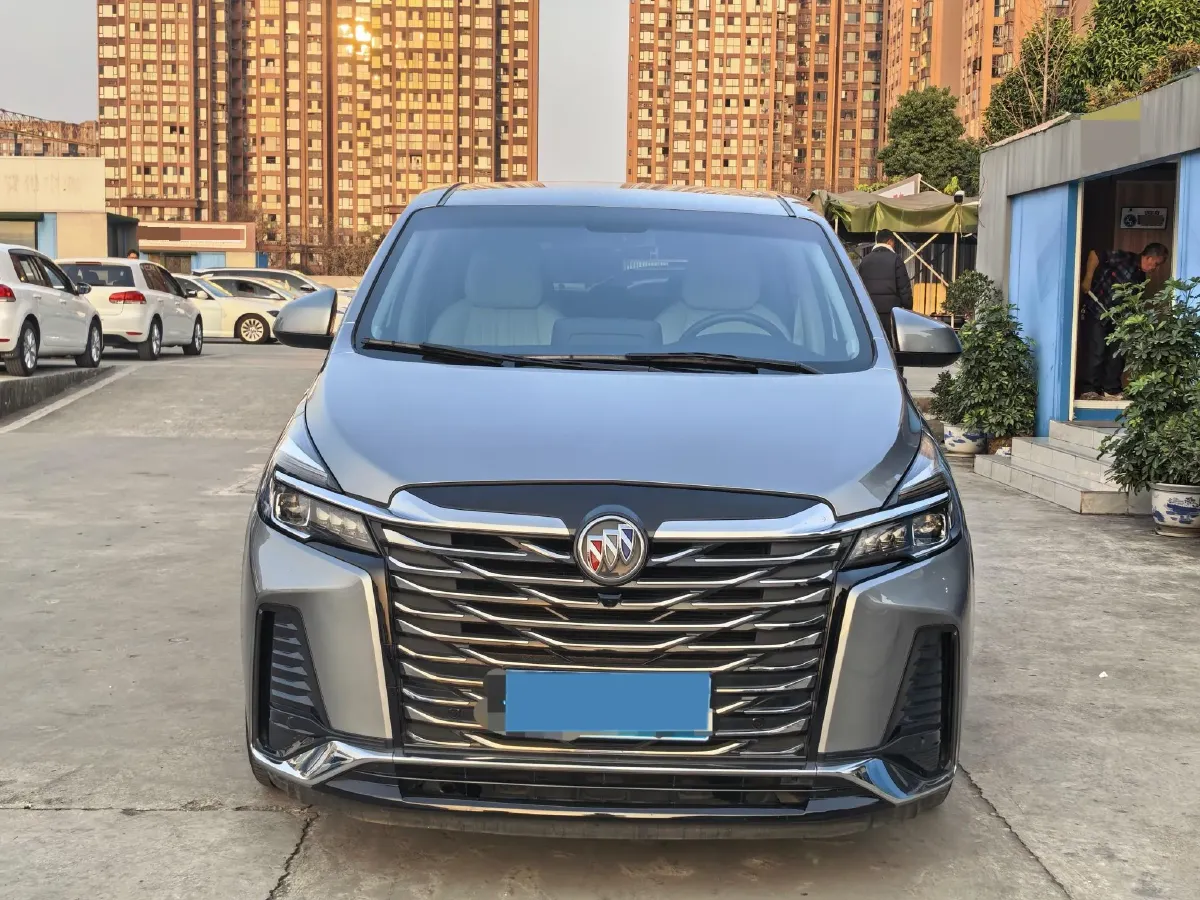 2023 Buick GL8 2.0T 237HP L4 9AT,autocango,china used car exporter,china ev exporter,chinese used car exporter,chinese used ev exporter