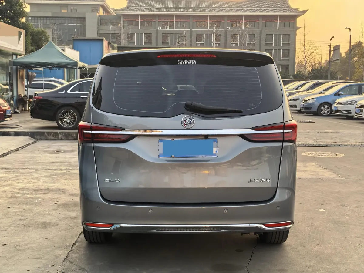 2023 Buick GL8 2.0T 237HP L4 9AT,autocango,china used car exporter,china ev exporter,chinese used car exporter,chinese used ev exporter