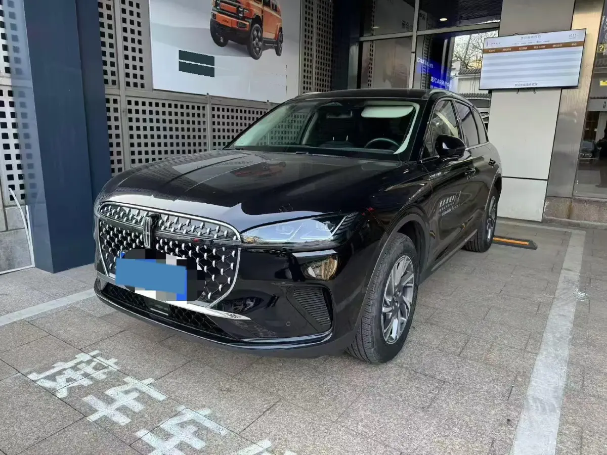 2023 Lincoln Corsair 2.0T 261HP L4 8AT