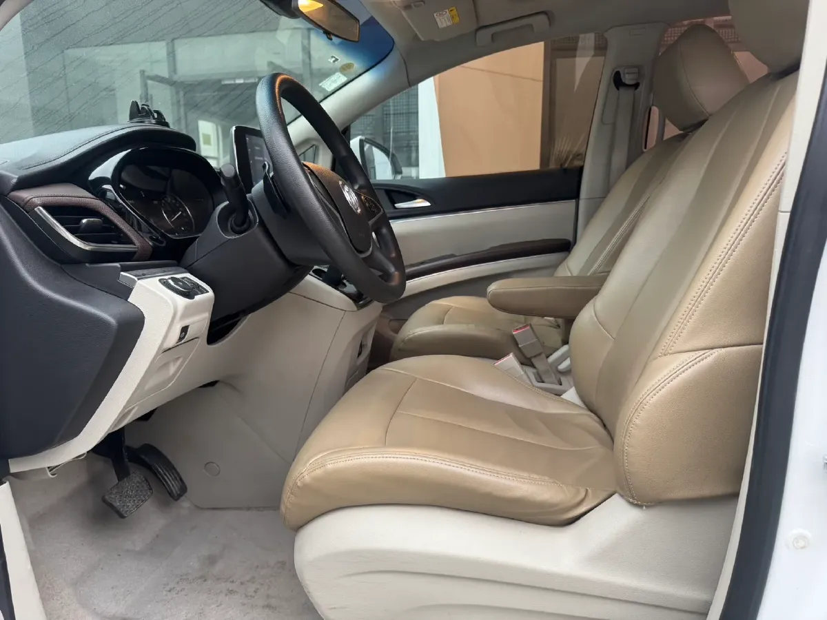 2021 Buick GL8 2.0T 237HP L4 9AT,autocango,china used car exporter,china ev exporter,chinese used car exporter,chinese used ev exporter