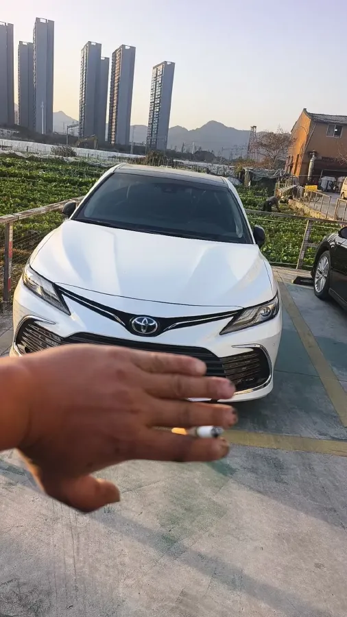 2021 Toyota Camry 2.5L 209HP L4 8AT,autocango,china used car exporter,china ev exporter,chinese used car exporter,chinese used ev exporter