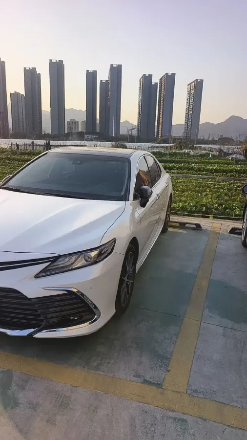 2021 Toyota Camry 2.5L 209HP L4 8AT,autocango,china used car exporter,china ev exporter,chinese used car exporter,chinese used ev exporter