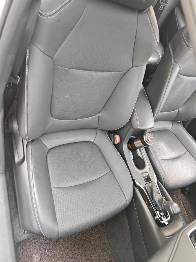 2021 Toyota Corolla 1.2T 116HP L4 CVT,autocango,china used car exporter,china ev exporter,chinese used car exporter,chinese used ev exporter