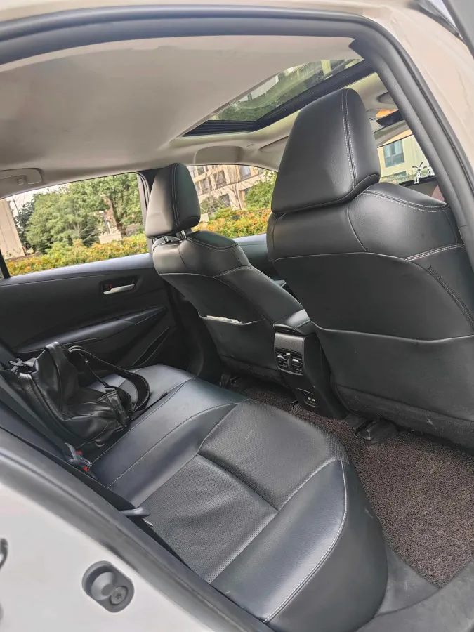 2021 Toyota Corolla 1.2T 116HP L4 CVT,autocango,china used car exporter,china ev exporter,chinese used car exporter,chinese used ev exporter