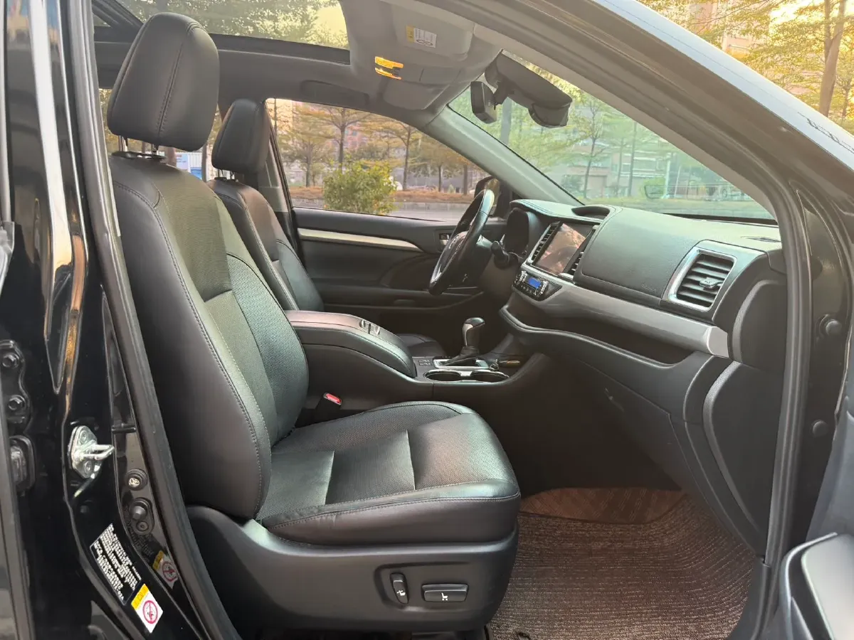 2019 Mazda CX-8 2.5L 192HP L4 6AT,autocango,china used car exporter,china ev exporter,chinese used car exporter,chinese used ev exporter