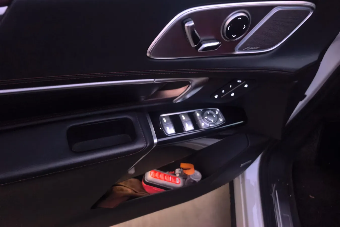 2023 Buick Century 2.0T 237HP L4 9AT,autocango,china used car exporter,china ev exporter,chinese used car exporter,chinese used ev exporter