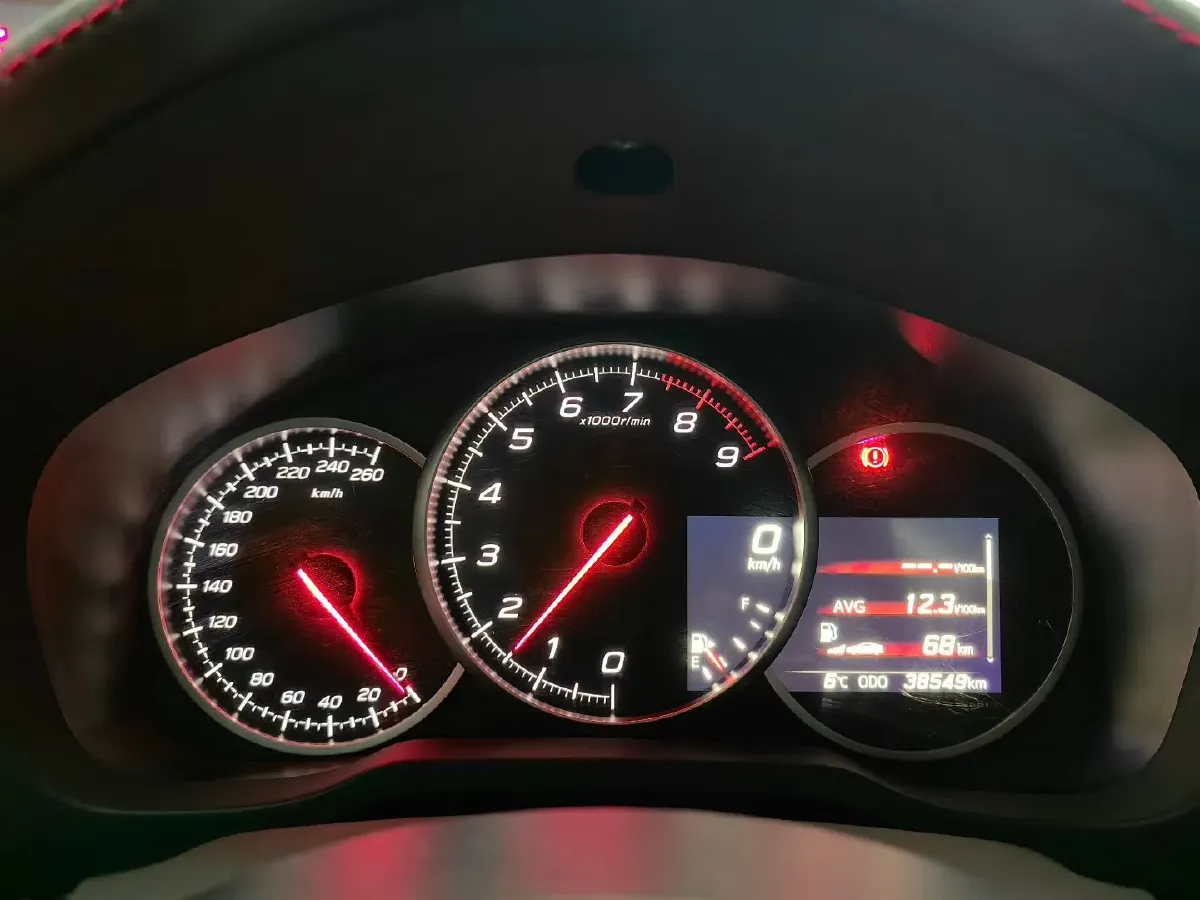 2019 Ford Focus 2.3T 280HP L4 6MT,autocango,china used car exporter,china ev exporter,chinese used car exporter,chinese used ev exporter