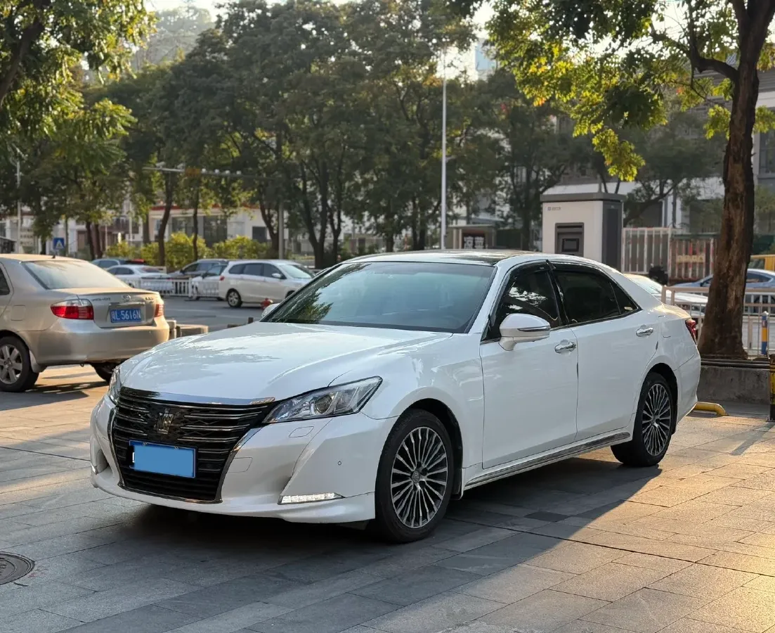 2018 Toyota Highlander 2.0T 220HP L4 6AT,autocango,china used car exporter,china ev exporter,chinese used car exporter,chinese used ev exporter