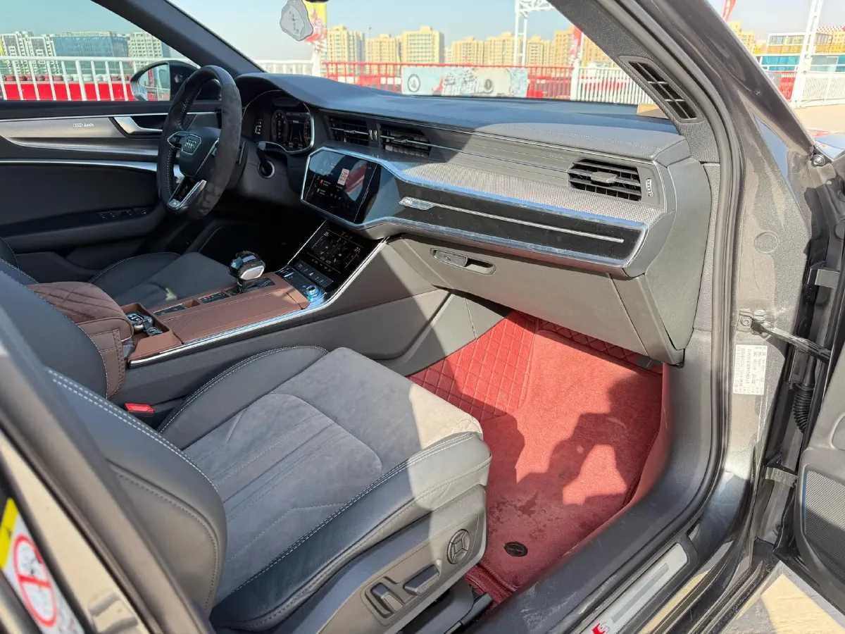 2021 Audi A6L 2.0T 224HP L4 7DCT,autocango,china used car exporter,china ev exporter,chinese used car exporter,chinese used ev exporter