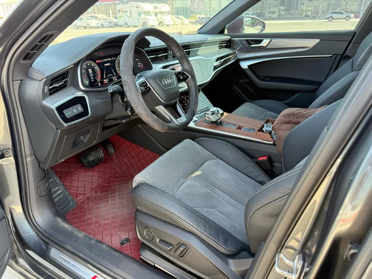 2021 Audi A6L 2.0T 224HP L4 7DCT,autocango,china used car exporter,china ev exporter,chinese used car exporter,chinese used ev exporter