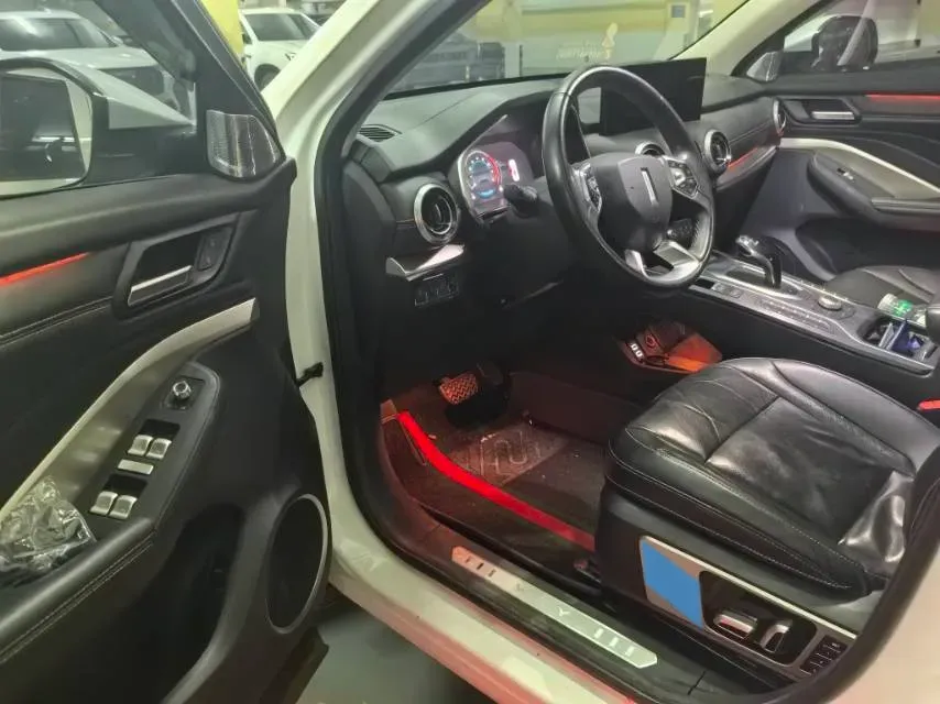 2020 WEY VV6 2.0T 227HP L4 7DCT,autocango,china used car exporter,china ev exporter,chinese used car exporter,chinese used ev exporter