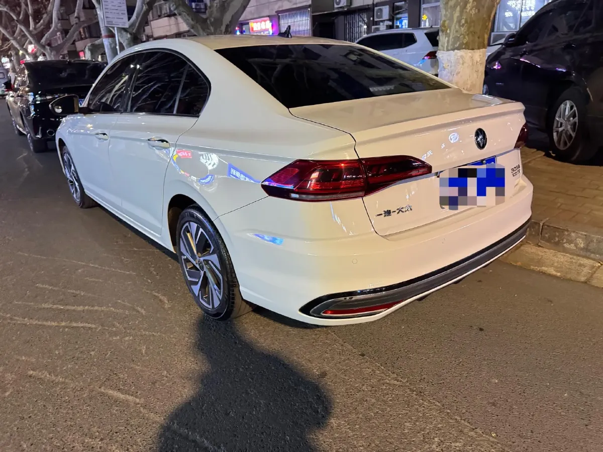 2023 Volkswagen Bora 1.2T 116HP L4 7DCT,autocango,china used car exporter,china ev exporter,chinese used car exporter,chinese used ev exporter