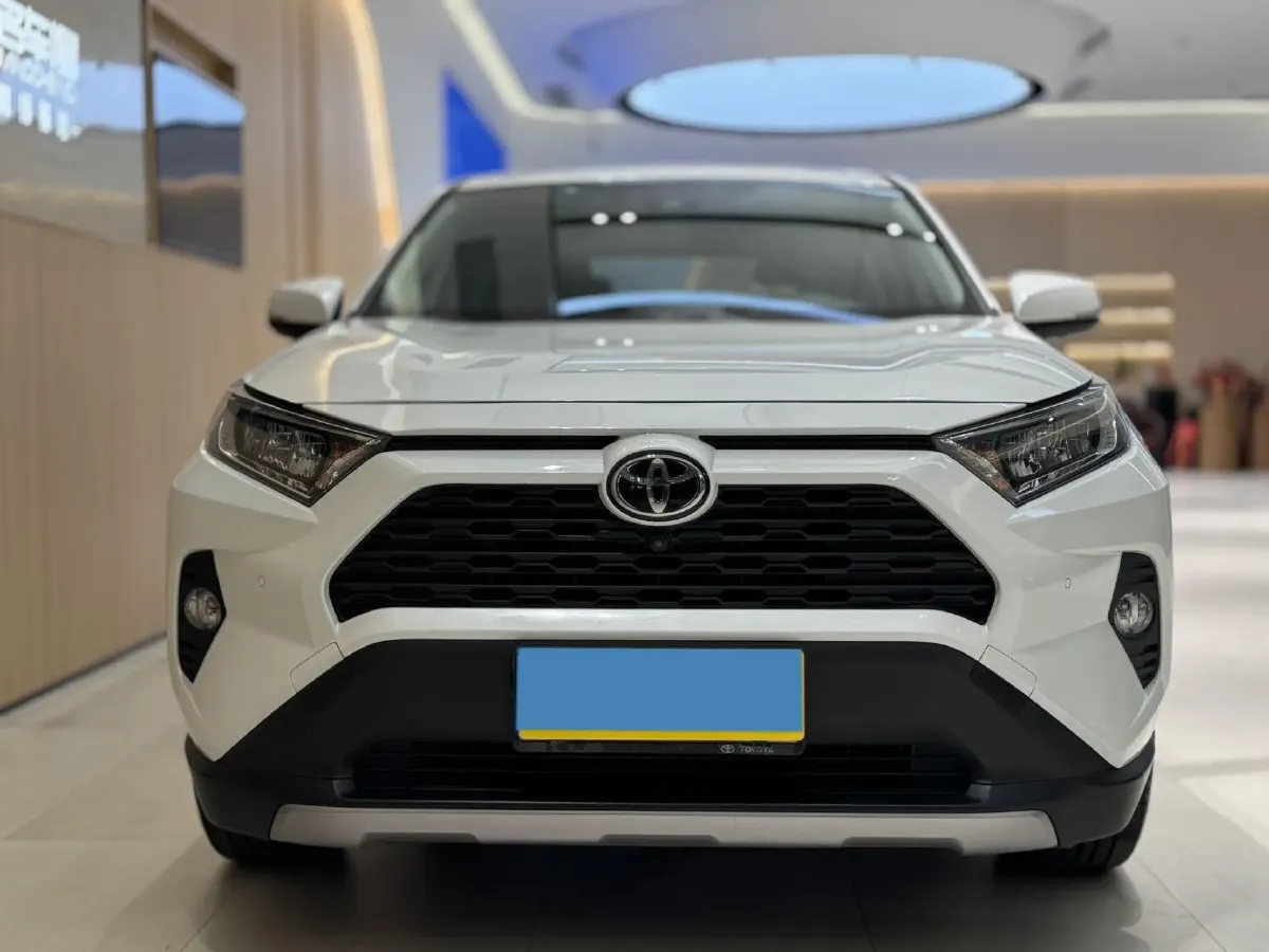 2021 Toyota RAV4 2.0L 171HP L4 CVT,autocango,china used car exporter,china ev exporter,chinese used car exporter,chinese used ev exporter