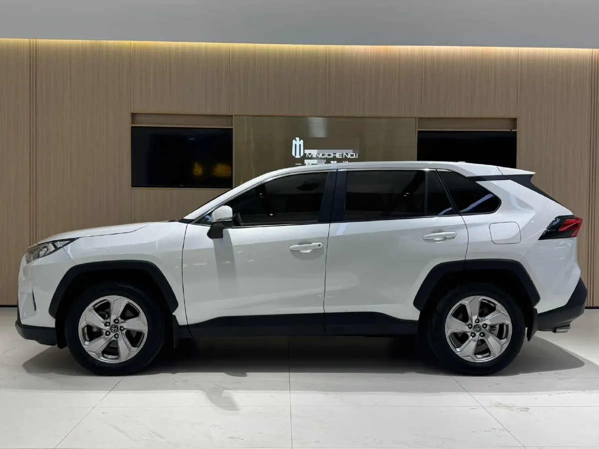 2021 Toyota RAV4 2.0L 171HP L4 CVT,autocango,china used car exporter,china ev exporter,chinese used car exporter,chinese used ev exporter