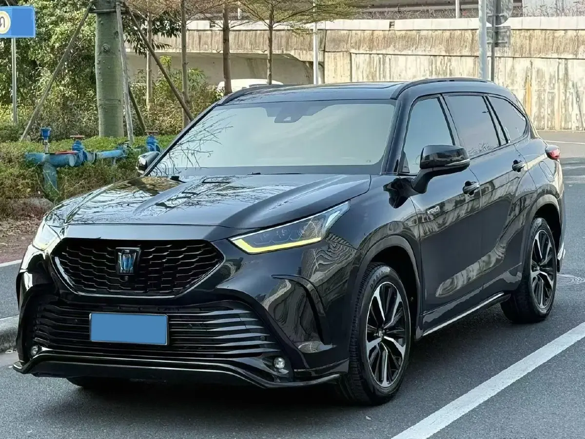 2021 Toyota Crown Kluger 2.5L 192HP L4 E-CVT Hybrid