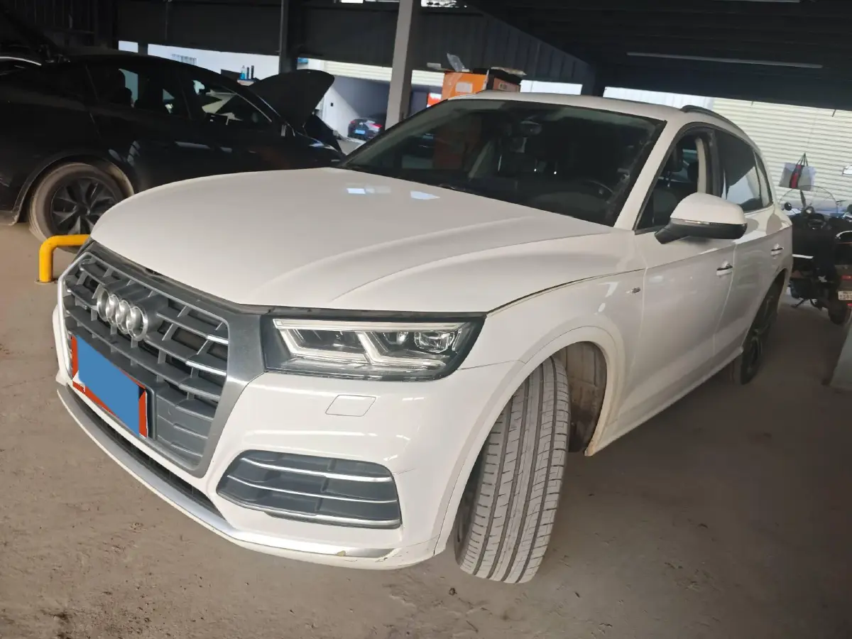 2018 Audi Q5L 2.0T 190HP L4 7DCT