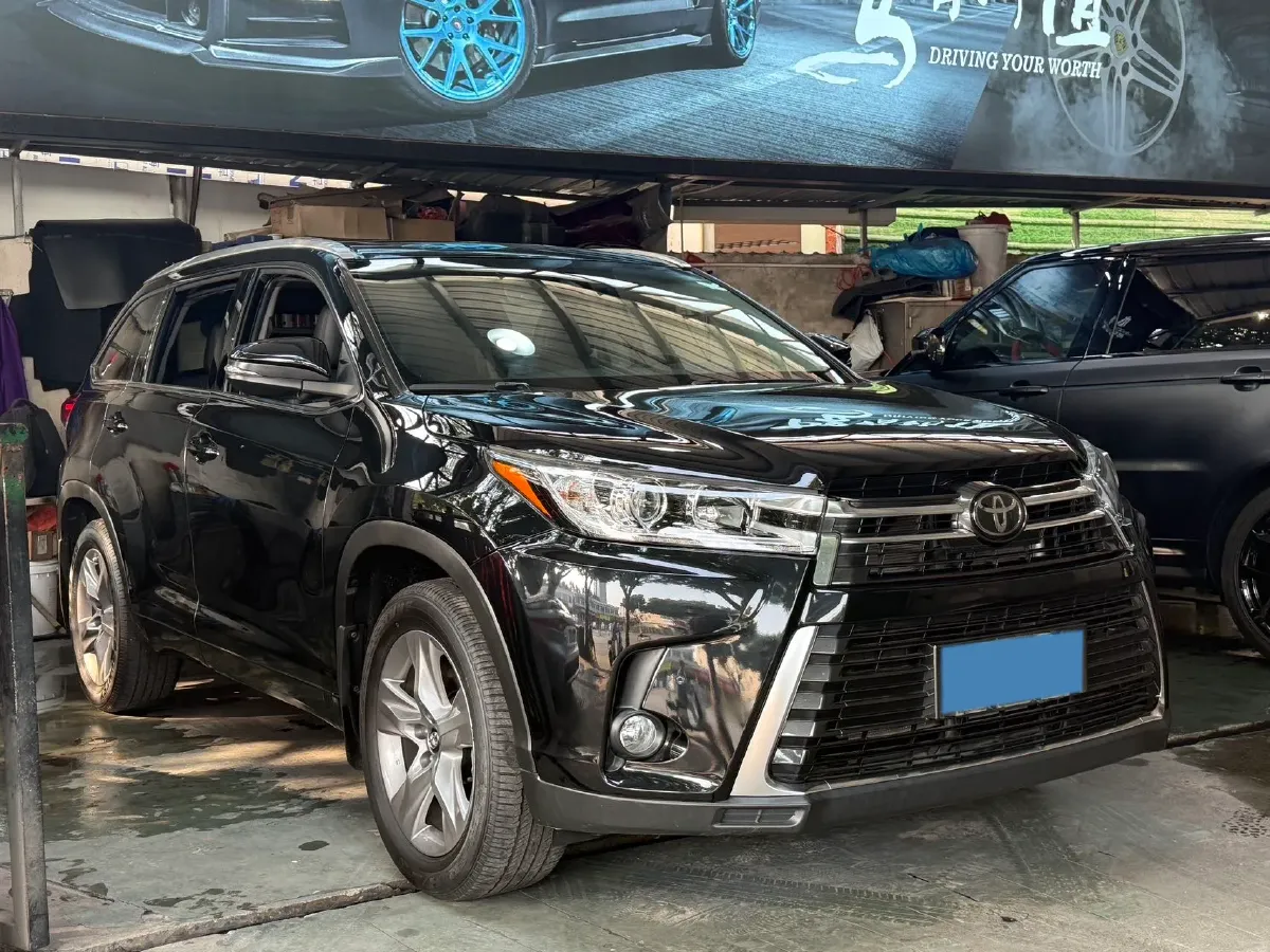 2021 Toyota Highlander 2.0T 220HP L4 6AT,autocango,china used car exporter,china ev exporter,chinese used car exporter,chinese used ev exporter