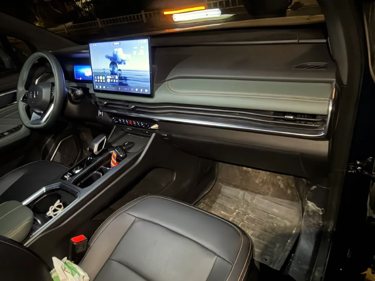 2024 Geely Okavango L 2.0T 218HP L4 7DCT,autocango,china used car exporter,china ev exporter,chinese used car exporter,chinese used ev exporter