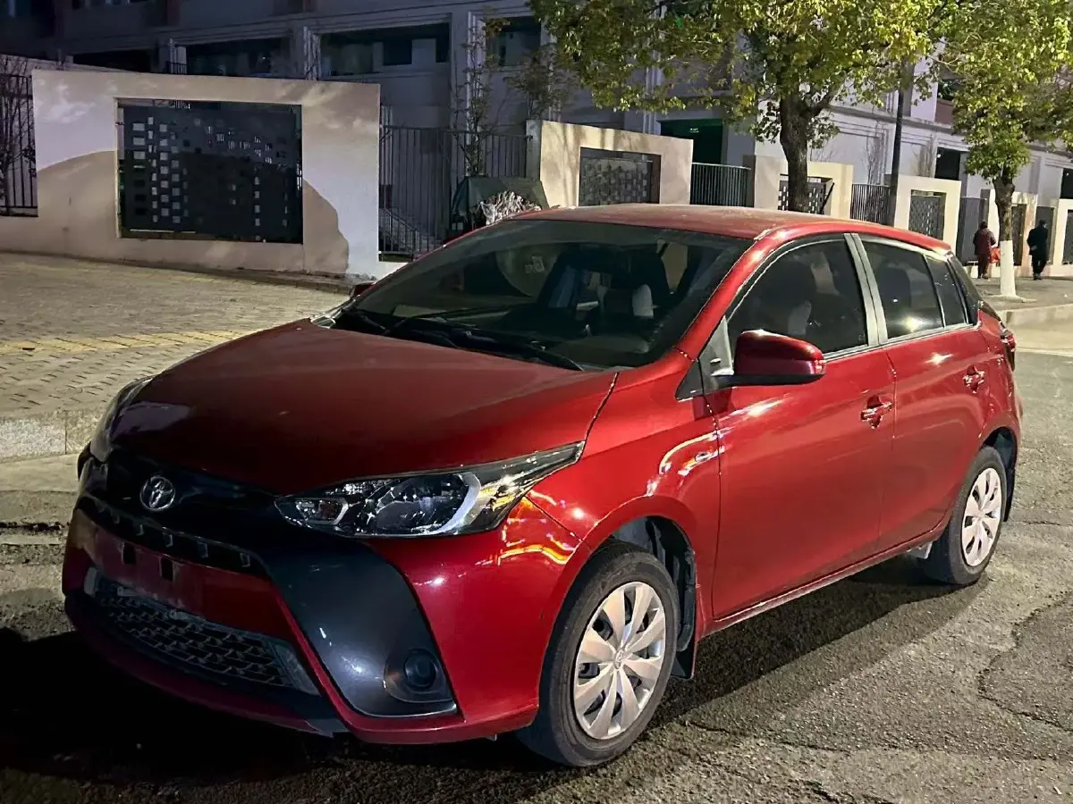 2019 Toyota Yaris L 1.5L 110HP L4 CVT