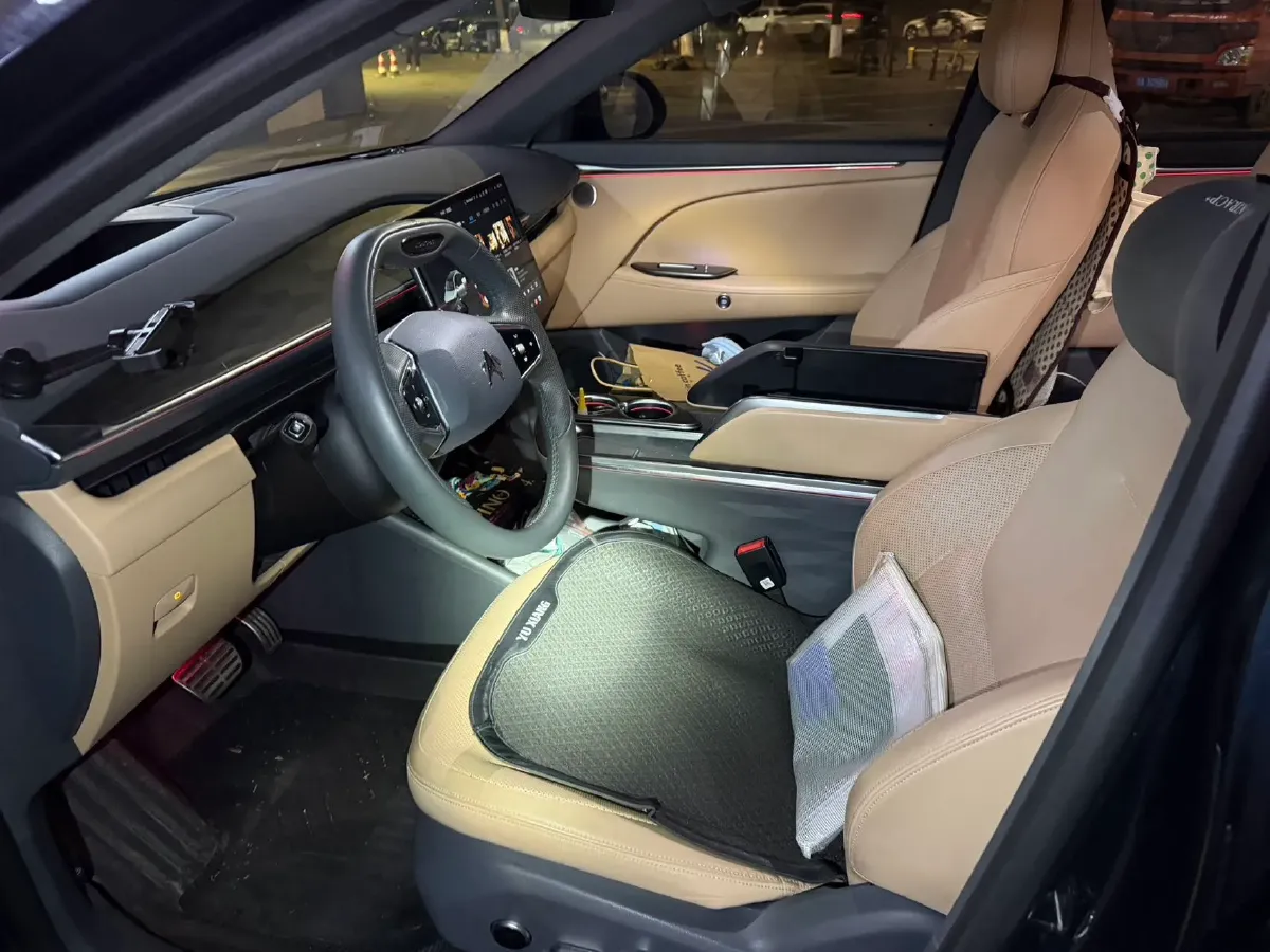 2024 ARCFOX αT5 BEV 65KWH,autocango,china used car exporter,china ev exporter,chinese used car exporter,chinese used ev exporter