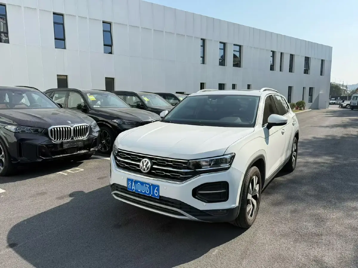 2019 Jeep Cherokee 2.0T 234HP L4 9AT