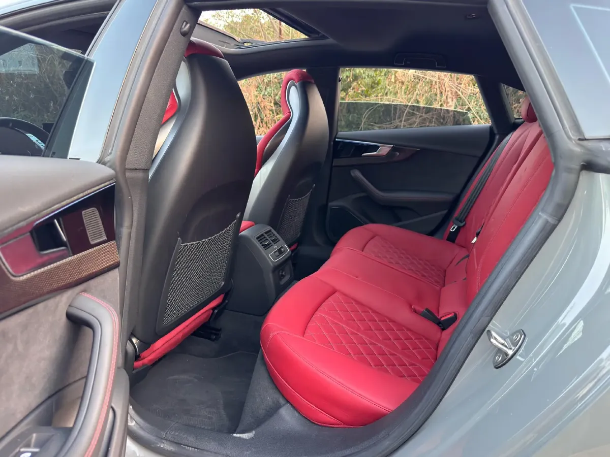 2022 Audi S5 3.0T 354HP V6 8AT,autocango,china used car exporter,china ev exporter,chinese used car exporter,chinese used ev exporter