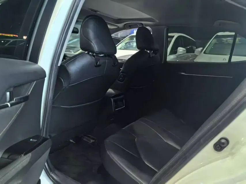 2021 Toyota Camry 2.5L 178HP L4 E-CVT Hybrid,autocango,china used car exporter,china ev exporter,chinese used car exporter,chinese used ev exporter