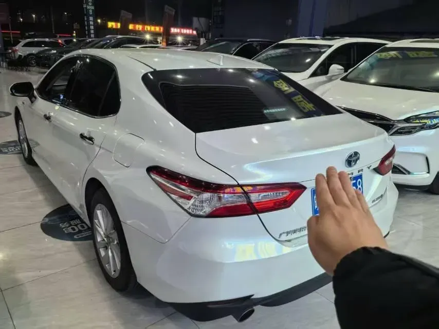 2021 Toyota Camry 2.5L 178HP L4 E-CVT Hybrid,autocango,china used car exporter,china ev exporter,chinese used car exporter,chinese used ev exporter