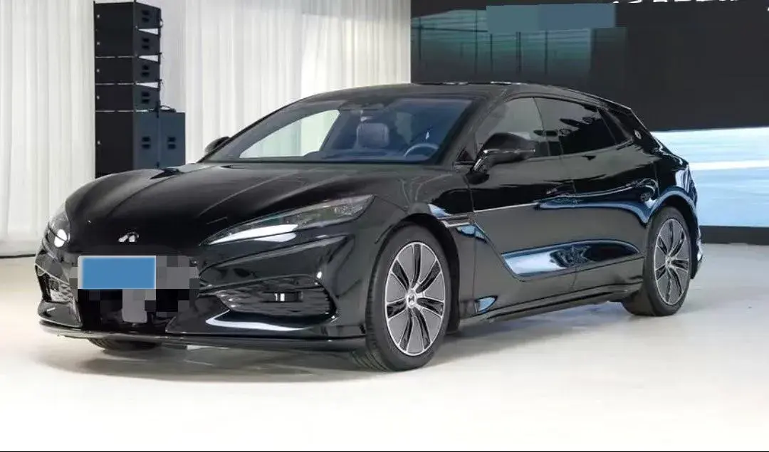 2024 Denza DenzaZ9GT 2.0T 207HP L4 E-CVT PHEV 38.5KWH