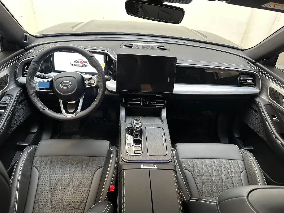 2024 GAC Trumpchi GS8 2.0T 252HP L4 8AT,autocango,china used car exporter,china ev exporter,chinese used car exporter,chinese used ev exporter