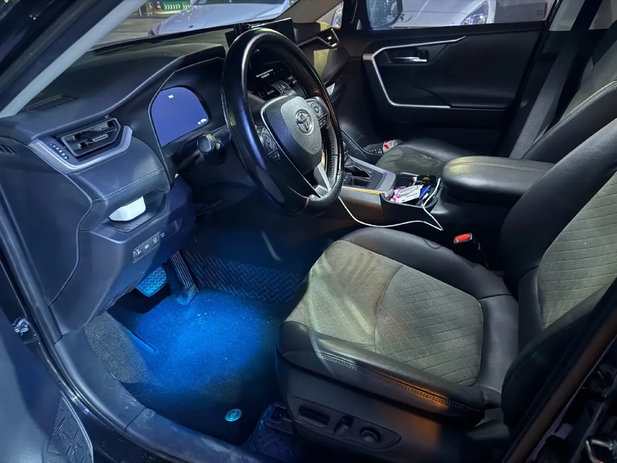 2023 Toyota RAV4 2.0L 171HP L4 CVT,autocango,china used car exporter,china ev exporter,chinese used car exporter,chinese used ev exporter