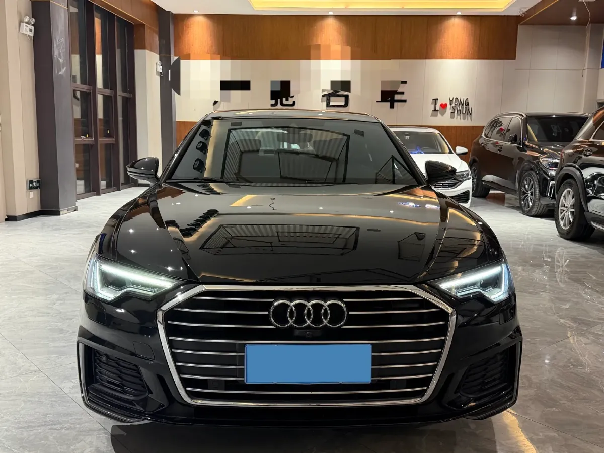 2021 Audi A6L 2.0T 190HP L4 7DCT,autocango,china used car exporter,china ev exporter,chinese used car exporter,chinese used ev exporter