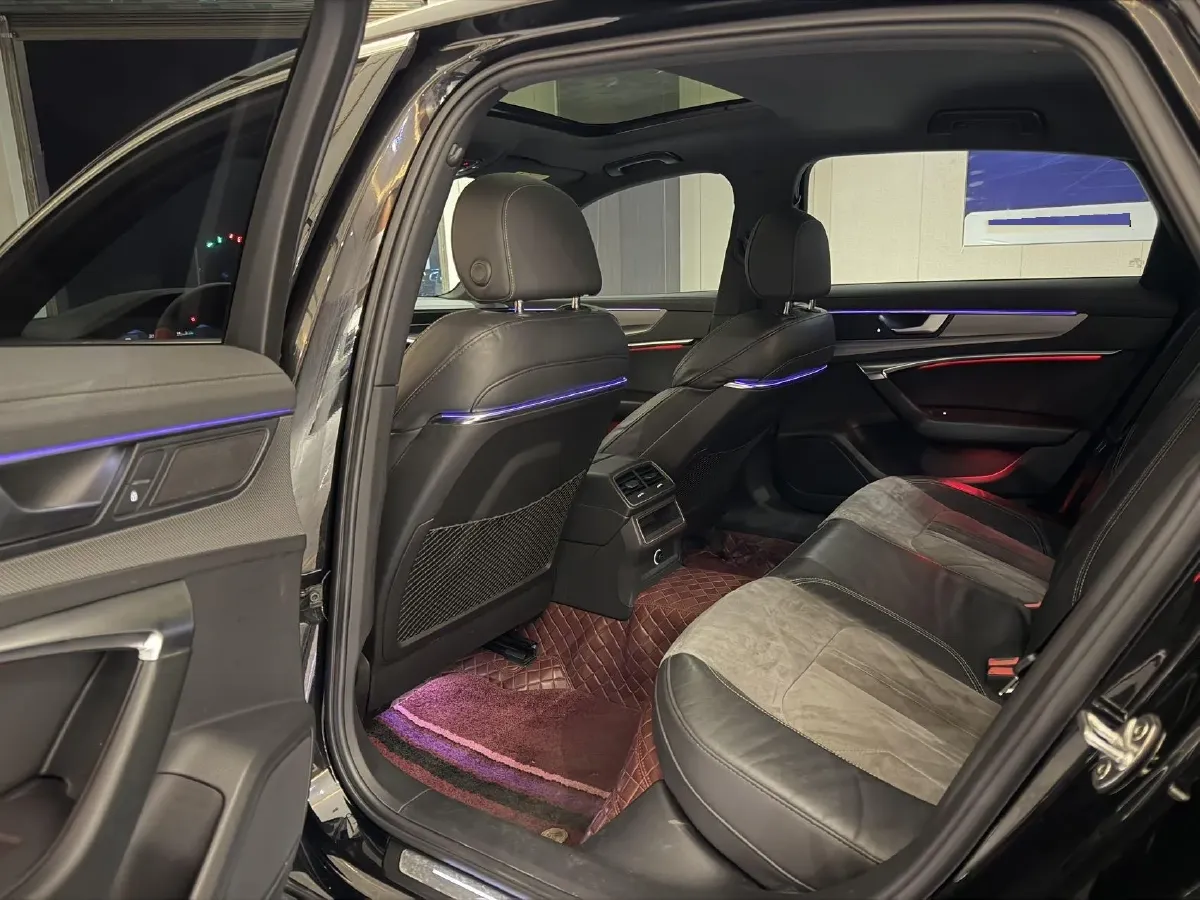 2021 Audi A6L 2.0T 190HP L4 7DCT,autocango,china used car exporter,china ev exporter,chinese used car exporter,chinese used ev exporter