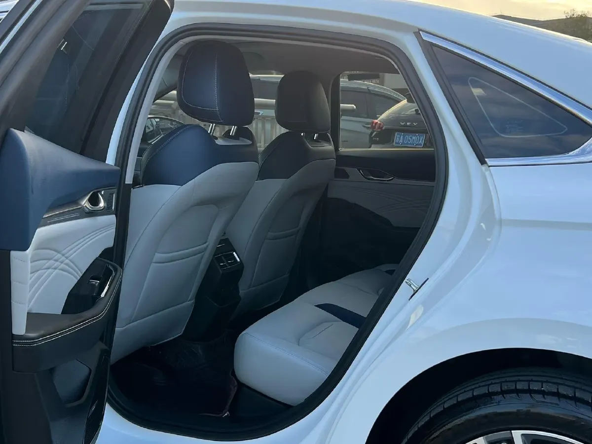 2023 Geely Preface 2.0T 190HP L4 7DCT,autocango,china used car exporter,china ev exporter,chinese used car exporter,chinese used ev exporter