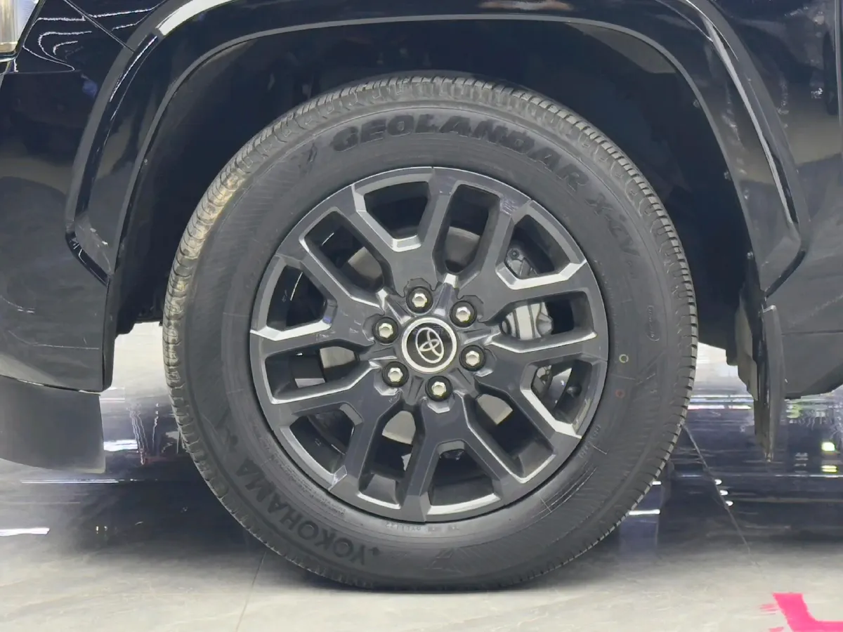 2023 Toyota Sienna 2.5L 189HP L4 E-CVT Hybrid,autocango,china used car exporter,china ev exporter,chinese used car exporter,chinese used ev exporter