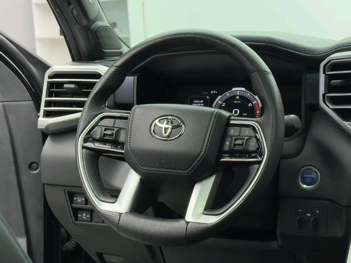 2023 Toyota Sienna 2.5L 189HP L4 E-CVT Hybrid,autocango,china used car exporter,china ev exporter,chinese used car exporter,chinese used ev exporter