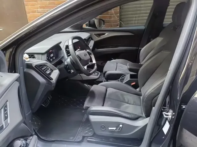 2022 Audi Q5 e-tron BEV 83.4KWH,autocango,china used car exporter,china ev exporter,chinese used car exporter,chinese used ev exporter